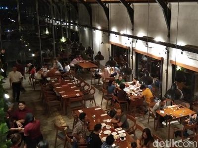 Foto: Restoran Hits di Karanganyar