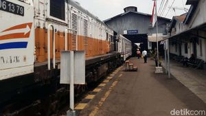 Menjajal Jalur Kereta Peninggalan Belanda di Jawa Barat