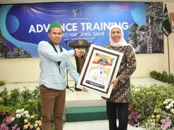 Khofifah Bicara Pesan Bung Karno di Depan Organisasi Kemahasiswaan