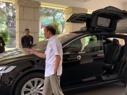 Pengakuan Jonan Setelah Jajal Mobil Listrik 5 Km