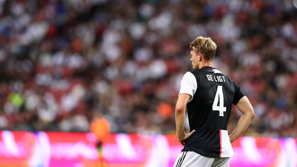 Bek Juventus Matthijs de Ligt. (Foto: Pakawich Damrongkiattisak/Getty Images)