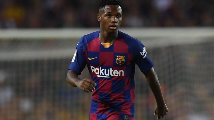 BARCELONA, SPAIN - AUGUST 25: Ansu Fati of Barcelona looks on during the Liga match between FC Barcelona and Real Betis at Camp Nou on August 25, 2019 in Barcelona, Spain. (Photo by Alex Caparros/Getty Images)