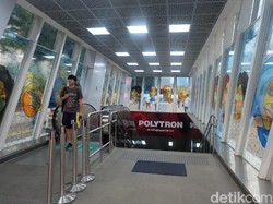 Keindahan Light Painting Patricia Untario di Stasiun MRT Istora