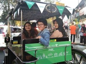 Foto: Jalan-Jalan Sore Naik Grab Andong