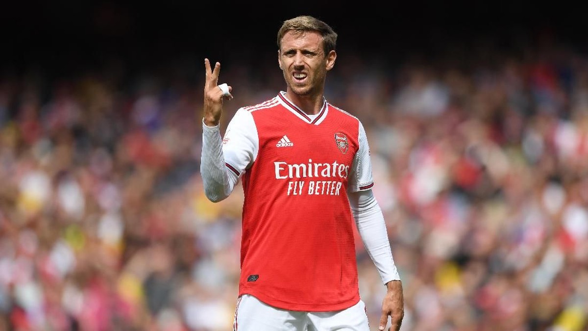 Bek kiri Arsenal Nacho Monreal dikabarkan akan bergabung Real Sociedad. Foto: Michael Regan / Getty Images