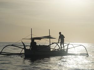 Peran BumDes agar Nelayan Semangat Melaut dari Perahu Penolong Peran BumDes agar Nelayan Semangat Melaut dari Perahu Penolong