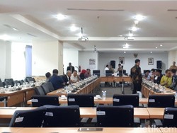 Rapat Perdana DPRD DKI Molor, Anggota Minta Jadwal Dimundurkan