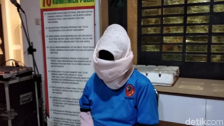 Istri Sadis, Bunuh Suami dan Anak Tiri lalu Bakar Mayatnya