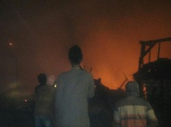 Dua Rumah di Lamongan Ludes Terbakar Saat Ditinggal Mantenan