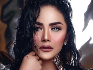Krisdayanti Suka Beli Furniture Mewah Saat Diskon Krisdayanti Suka Beli Furniture Mewah Saat Diskon