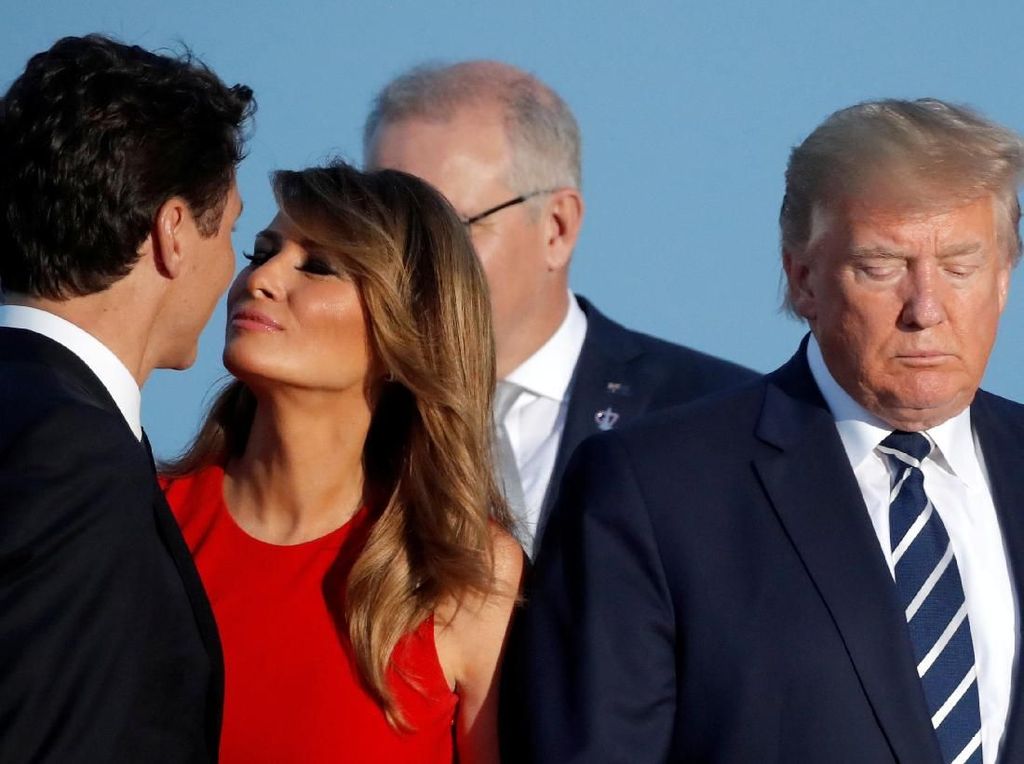 Melania Cipika-cipiki dengan PM Kanada, Begini Reaksi Trump Melania Cipika-cipiki dengan PM Kanada, Begini Reaksi Trump