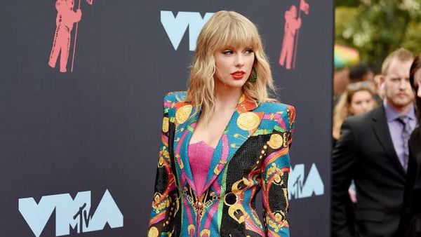 Foto: Daftar Artis Berbusana Terbaik di MTV VMA 2019, Ada Idolamu?