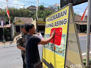 Money Changer Bodong di Malang Ditertibkan