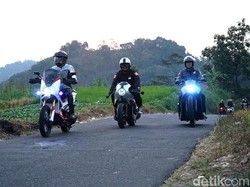 Wah, Honda PCX Dimodif ala Cafe Racer, Bagger dan Adventure