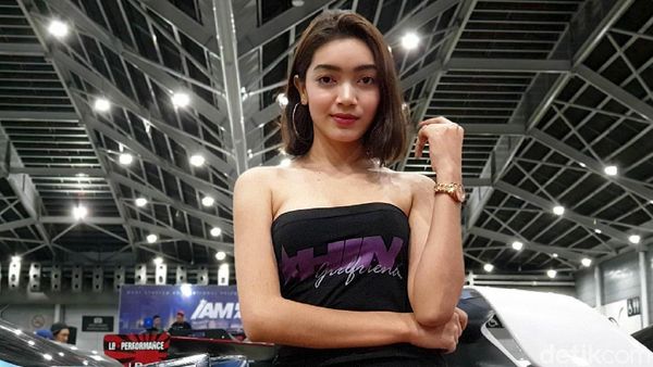 DJ Nisha dan Mobil Impiannya