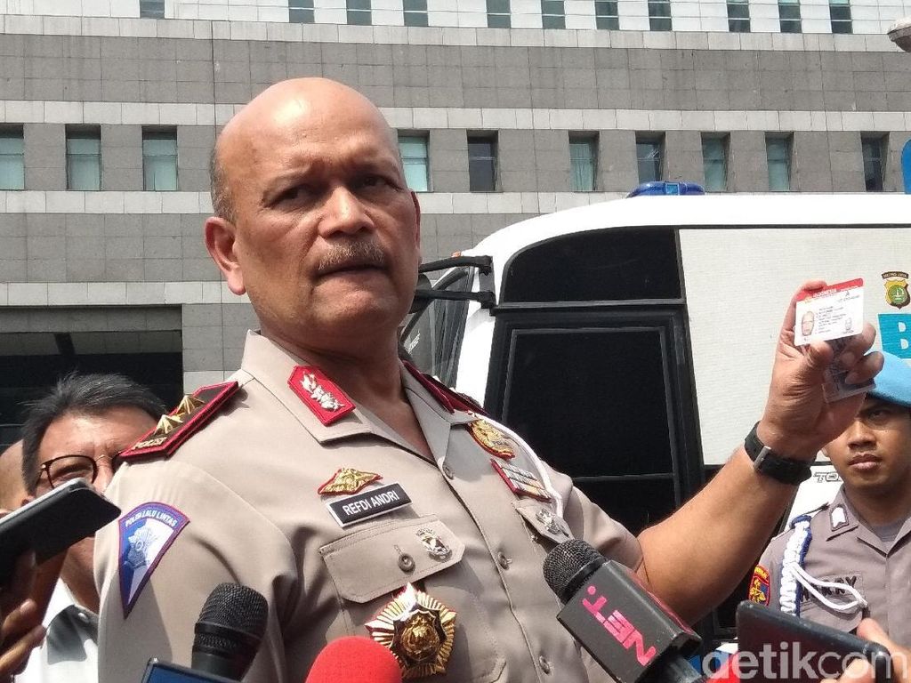 Irjen Refdi Diganti, Ini Sosok Pimpinan Baru Korlantas Irjen Refdi Diganti, Ini Sosok Pimpinan Baru Korlantas