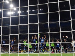 Kemenangan ini menempatkan Inter di puncak klasemen Serie A dan jadi sinyal awal keseriusan tim itu mengejar Scudetto. Reuters/Daniele Mascolo.