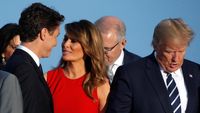 Viral Tatapan Melania Trump Saat Mencium Pipi PM Kanada