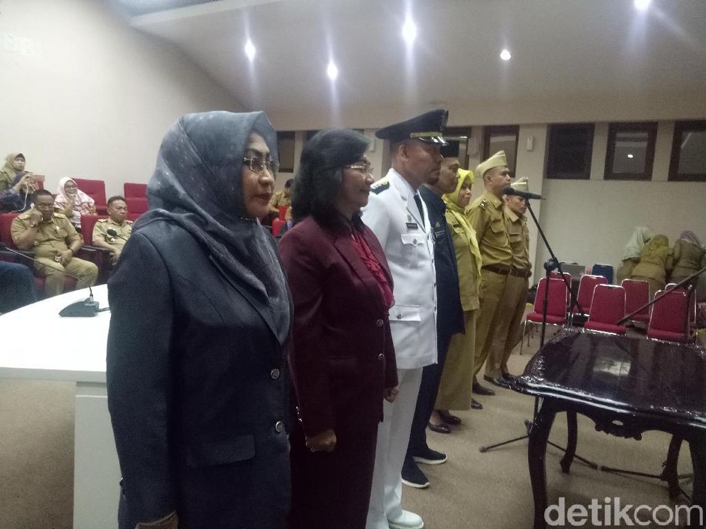 Kadis Diganti, Pelayanan e-KTP Berhenti Kadis Diganti, Pelayanan e-KTP Berhenti