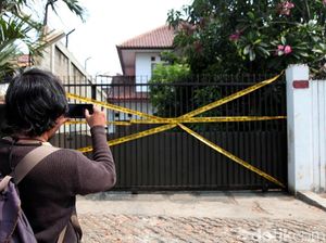 Dibakar di Sukabumi, Ayah Mati Diracun-Anaknya Dicekoki Miras Dibakar di Sukabumi, Ayah Mati Diracun-Anaknya Dicekoki Miras