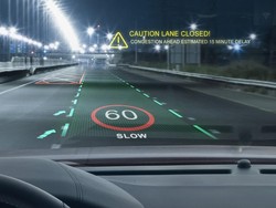 Keren, Kaca Depan Land Rover Bakal Ada Tampilan 3D