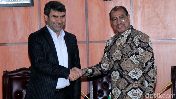 Wakil Ketua DPD Bertemu Wakil Iran Bahas Hubungan Bilateral