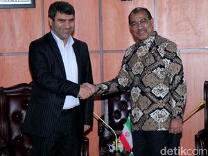 Wakil Ketua DPD Bertemu Wakil Iran Bahas Hubungan Bilateral