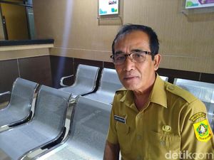 Pemkab Bogor Masih Upayakan Eskavator Bersihkan Pulau Sampah di Kalibaru