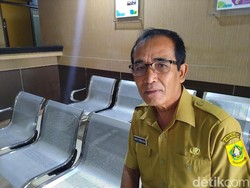 Pemkab Bogor Masih Upayakan Eskavator Bersihkan Pulau Sampah di Kalibaru