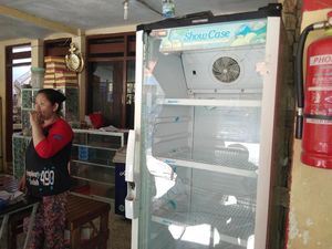 Ngamuk, Tukang Palak Peneror Warung Kopi Makassar Diburu Polisi