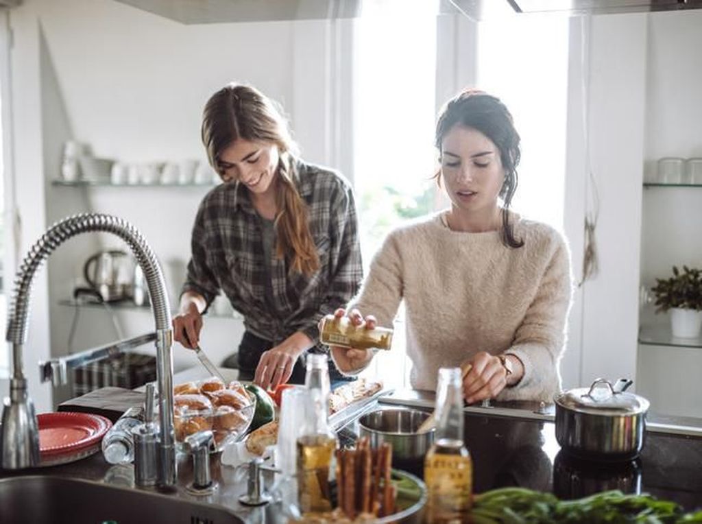 Ini 5 Kelebihan Kalau Anda Masak Sendiri di Rumah Ini 5 Kelebihan Kalau Anda Masak Sendiri di Rumah