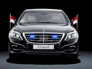 Konsumen Umum Boleh Beli Mobil Mercy Spek Presiden? Konsumen Umum Boleh Beli Mobil Mercy Spek Presiden?