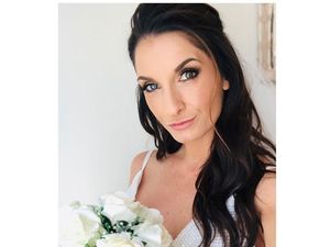 Foto: Dokter Cantik Dikecam Keluarga, Alih Profesi Jadi Bintang Film Seksi