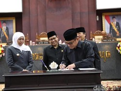 2013, Pemprov Jatim akan Tetapkan Perda Air Bersih dan Bank Umum Syariah