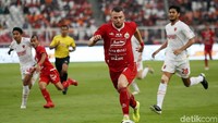 Duel antara Persija vs PSM di Stadion Utama Gelora Bung Karno, Jakarta, Rabu (28/8) sore WIB, berjalan alot di 10 menit awal.