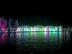 Liak-liuk Air Mancur Menari Terbesar ASEAN di Jabar