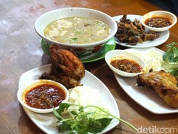 RM Ibu Haji: Sedapnya Soto Betawi dan Ayam Goreng Gaya Rumahan
