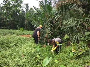 Jejak Pembunuh Asbullah Terungkap dari Baju Penuh Darah Jejak Pembunuh Asbullah Terungkap dari Baju Penuh Darah
