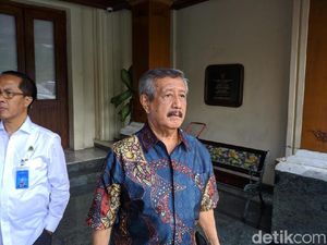 Pansel Serahkan 12 Nama Calon Komisioner Komisi Kejaksaan ke Jokowi Pansel Serahkan 12 Nama Calon Komisioner Komisi Kejaksaan ke Jokowi