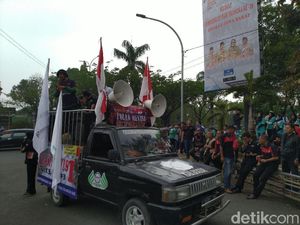 Buruh Demo di Kantor Bupati Bogor, Tolak Revisi UU Ketenagakerjaan