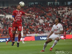 Persija nyaris membuka skor di menit ke-76. Ryuji Utomo berhasil menanduk bola dari umpan sepak pojok, namun Rivky berhasil menepisnya dengan satu tangan.