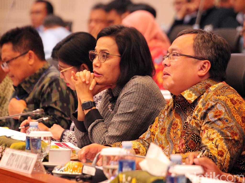 Rapat Dengan Sri Mulyani, Anggota DPR Minta Anggaran Perbaiki Lift