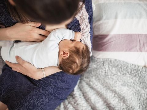 Kenali Tongue Tie, Kondisi yang Bisa Bikin Bayi Susah Menyusu