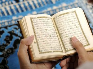 5 Keutamaan Baca Surat Al-Kahfi di Hari Jumat 5 Keutamaan Baca Surat Al-Kahfi di Hari Jumat