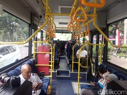 Nyes... Bus Listrik Meluncur Tanpa Suara