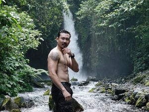 Foto: Denny Sumargo Tantang Adrenalin di Banyuwangi