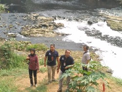 Ombudsman Sidak Cileungsi, Temukan Ratusan Ikan Mati-Industri Pencemar