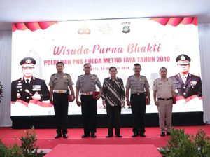 Kapolda Metro Lepas 228 Polisi Pensiun: Terima Kasih atas Darmabakti Kapolda Metro Lepas 228 Polisi Pensiun: Terima Kasih atas Darmabakti