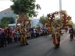Karnaval Kostum Unik di Solo Batik Carnival