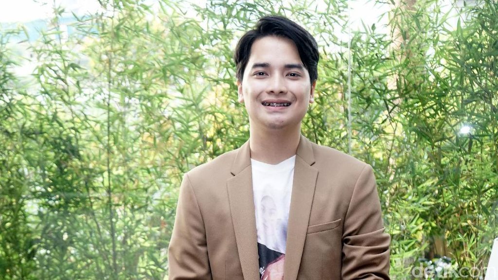 Jajal Dunia Film, Alvin Faiz Ketagihan? Jajal Dunia Film, Alvin Faiz Ketagihan?